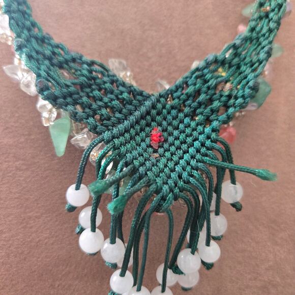 Vintage‎ Semi- Precious-stones Floral Beaded Green Macrame Adjustable Necklace - Picture 4 of 11